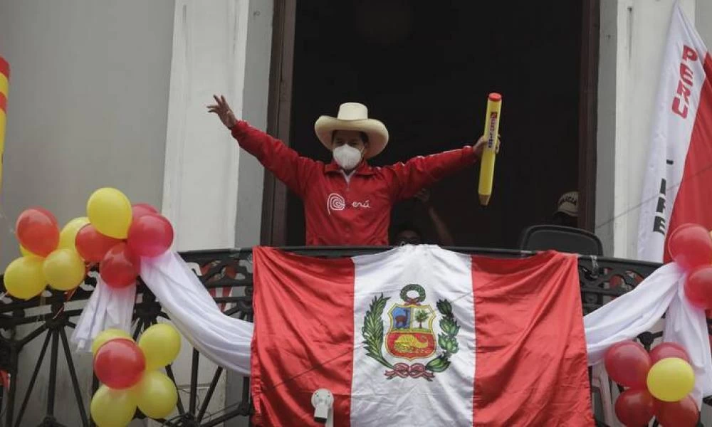 Περού: Πτώση του Π. Καστίγιο σε δημοσκοπήσεις